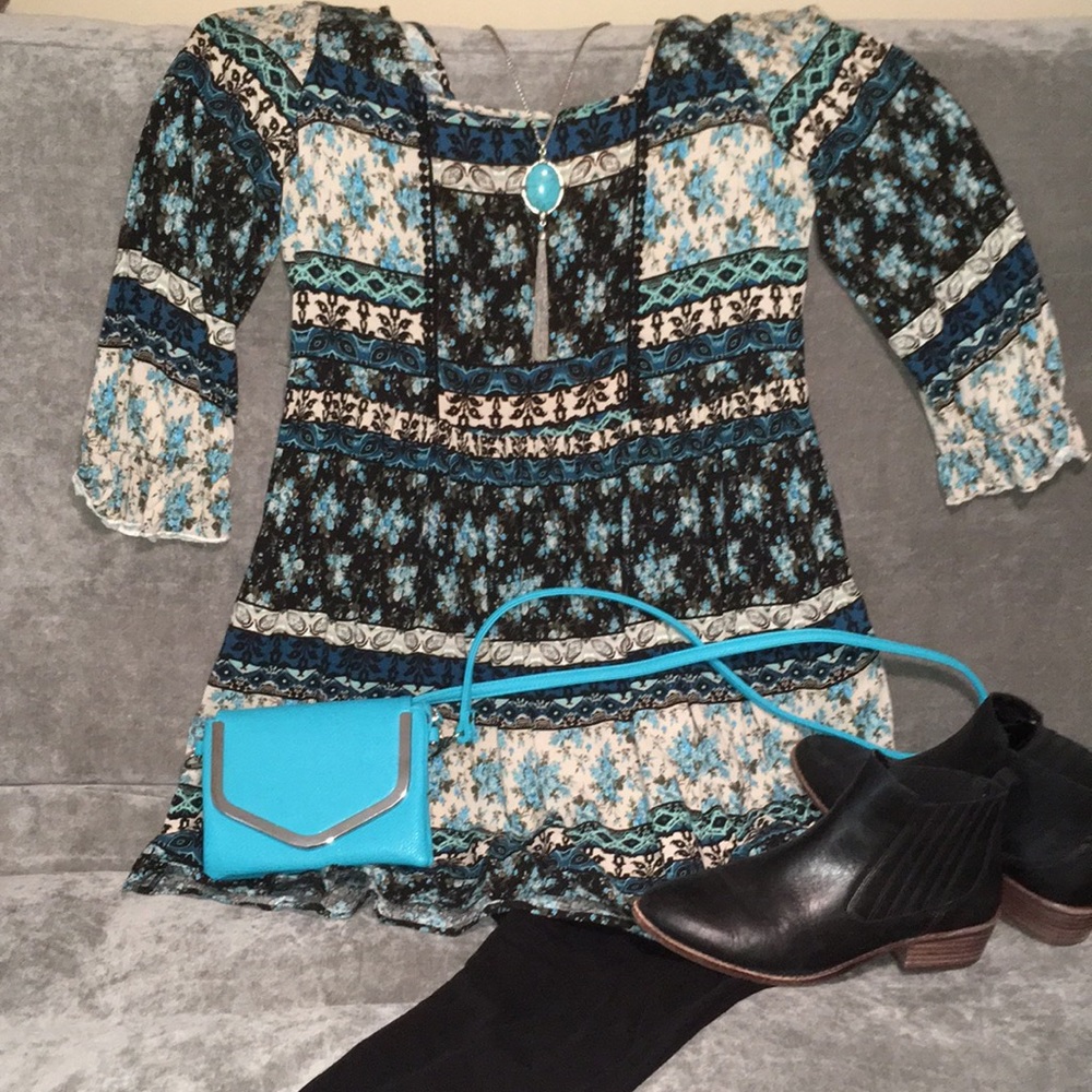 Small turquoise crossbody bag